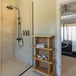 Chi - Yagi Villa