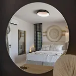 Chi - Yagi Villa